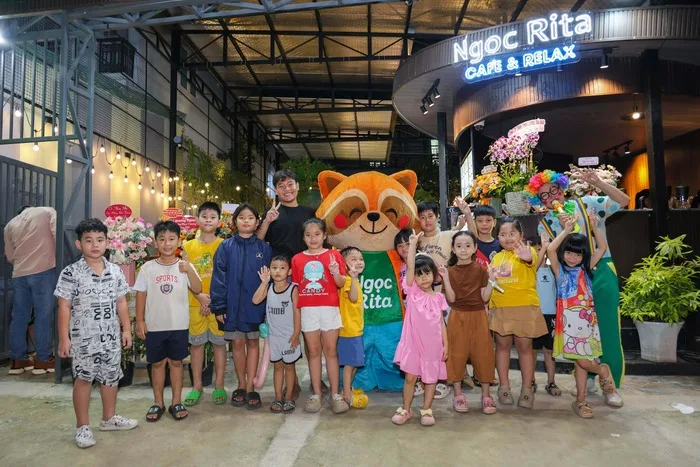 Cafe-khu-vui-choi-ngoc-rita-quan-12-13